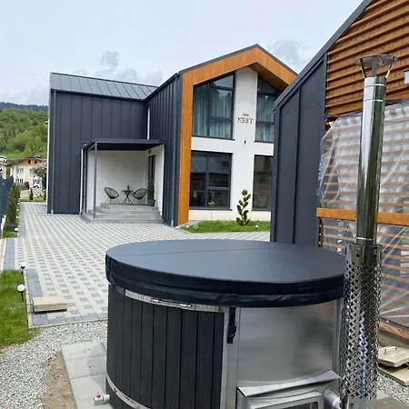 The Nest بيت ضيافة Borşa